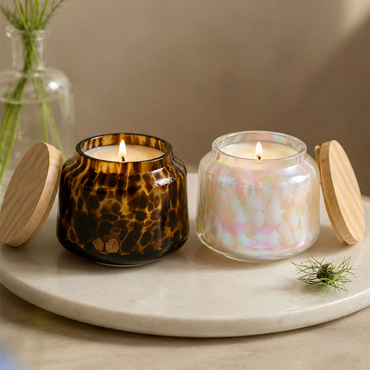 Juicy Blackcurrant, Raspberry Leaf & Soft Violet Powder Candle, Decorative Art Glass Candle Jar with Wood Lid